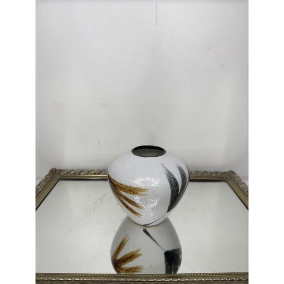 Vintage Handpainted Ceramic Pottery Vase with Fan Brush Design - Picture 8 of 9